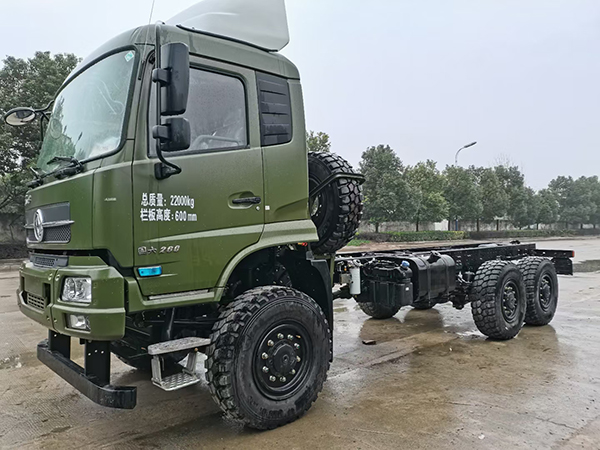 东风牌DFV2223GP6D型国六天锦六驱越野货车