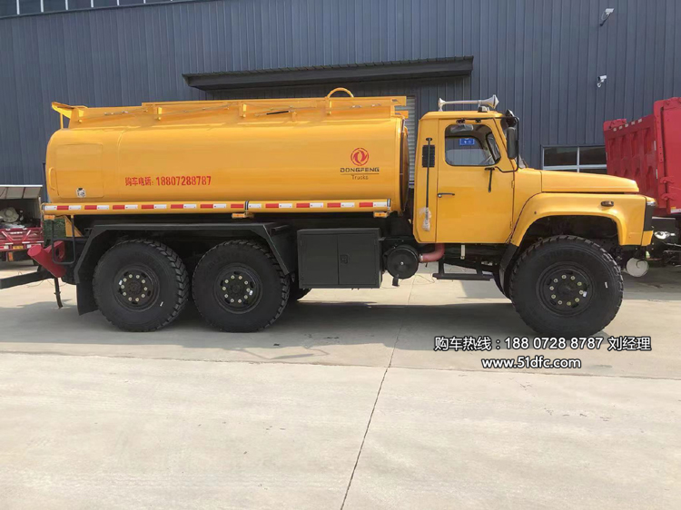 出口型6×6油罐车