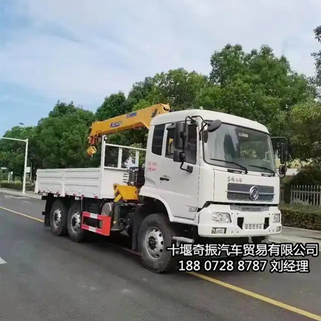 六驱越野吊机10吨的运输货车  六驱随车吊8吨10吨多少钱一辆