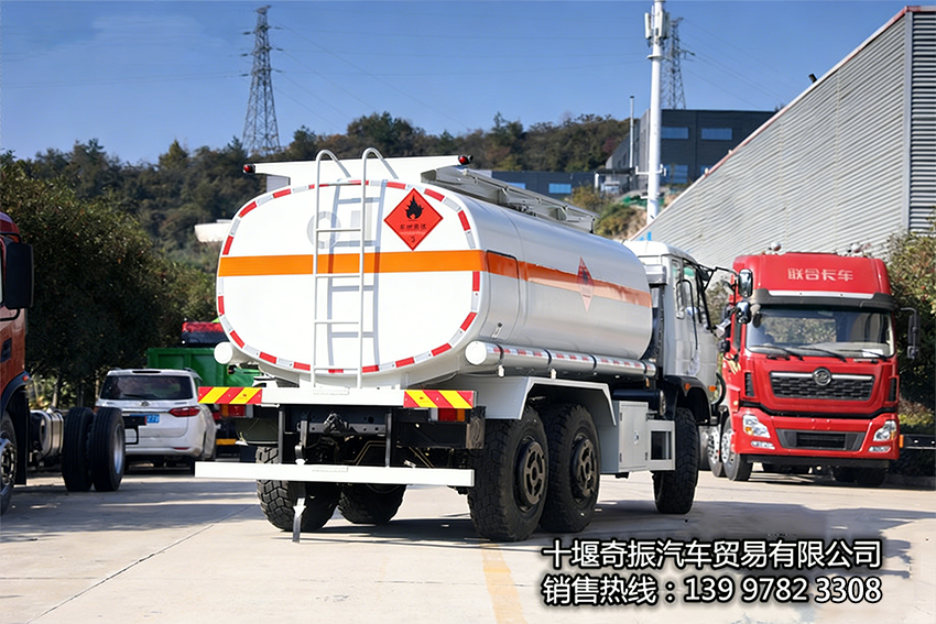 把车颜色改成深棕色 (7).png