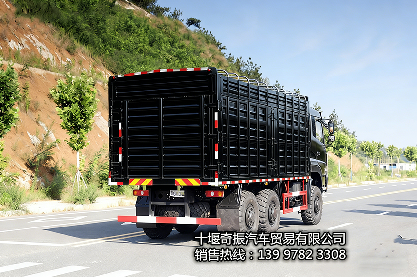 生成图片（车变白） (13).png