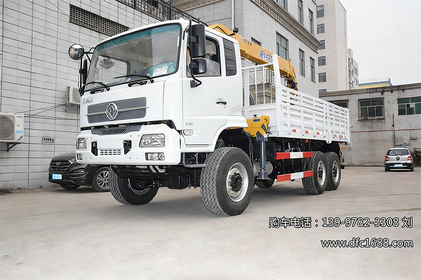 东风六驱随车吊货箱4.9m  山区/沙漠适用