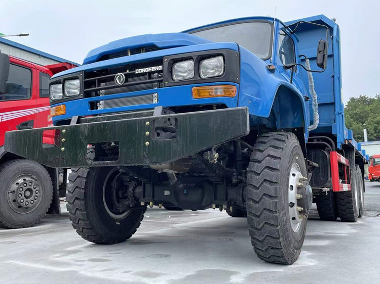 高性价比——东风尖头6X6平板运输车