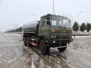 六驱越野卡车在暴雨天雨刷刮不干净跳动异响处理方法